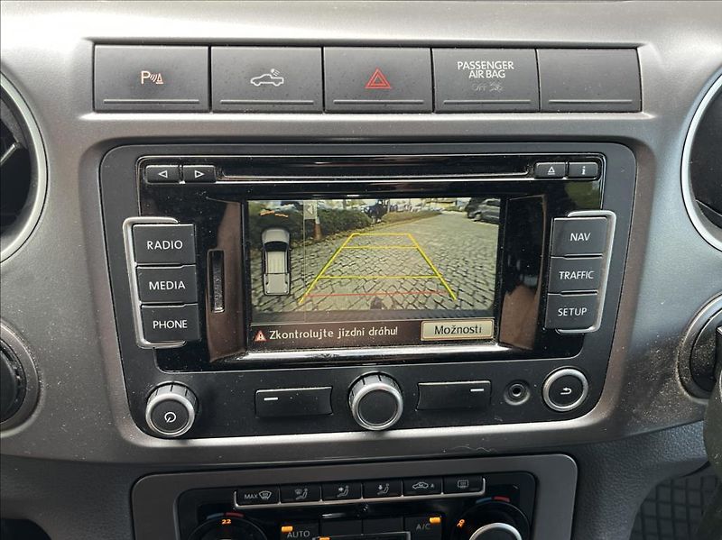Volkswagen Amarok 2,0 ČR-1.majitel, DPH,HighLine - fotka 14 z 21