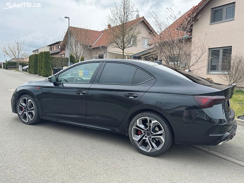 Škoda Octavia VRS 180 kW sport. výfuk - fotka 5 z 42