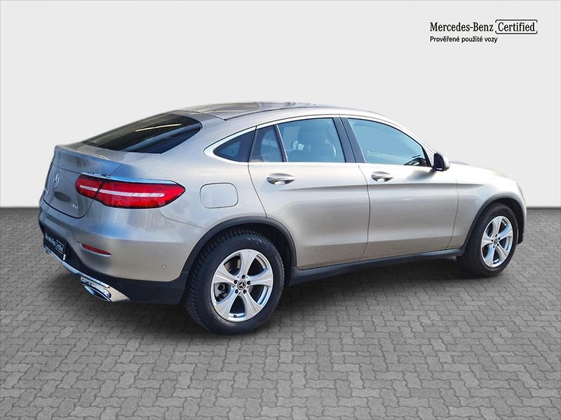 Mercedes-Benz GLC 250 d 4MATIC kupé - fotka 5 z 21