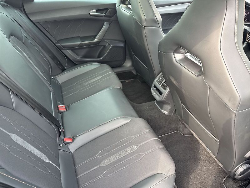 Cupra Leon (2021) SP 2.0 TSI 4Drive DSG VZ - fotka 10 z 30