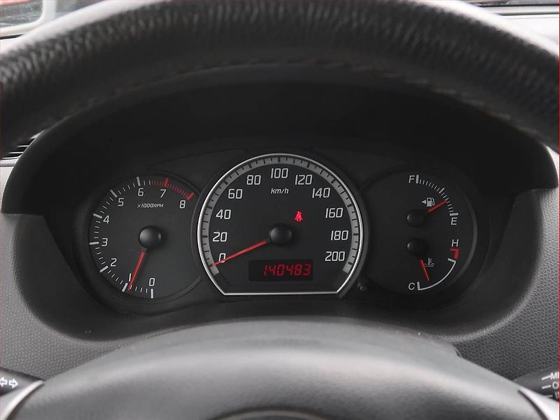 Suzuki Swift (2009) 1.3, po STK, jezdí výborně - fotka 11 z 14