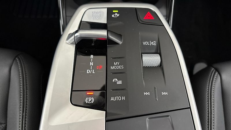 BMW Řada 2 218i AUT Luxury Line - fotka 24 z 27