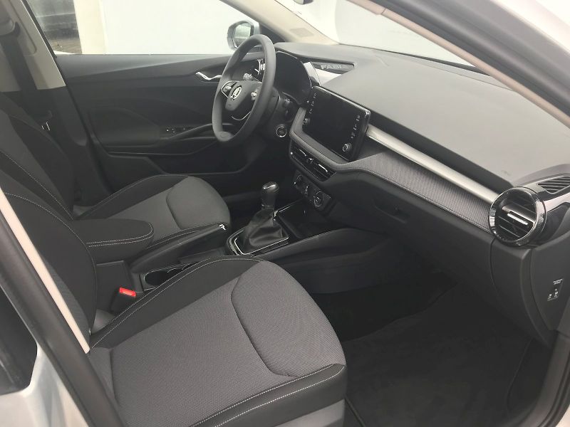 Škoda Fabia (2025) SELECTION  1,0 MPI - fotka 8 z 26