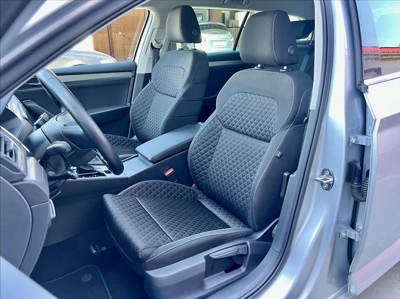 Škoda Superb 2,0 TDI DSG VIRTUAL ACC ZÁRUKA - fotka 9 z 48