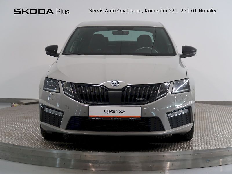 Škoda Octavia (2019) RS 2.0TSI 180KW DSG NAVI - fotka 4 z 39