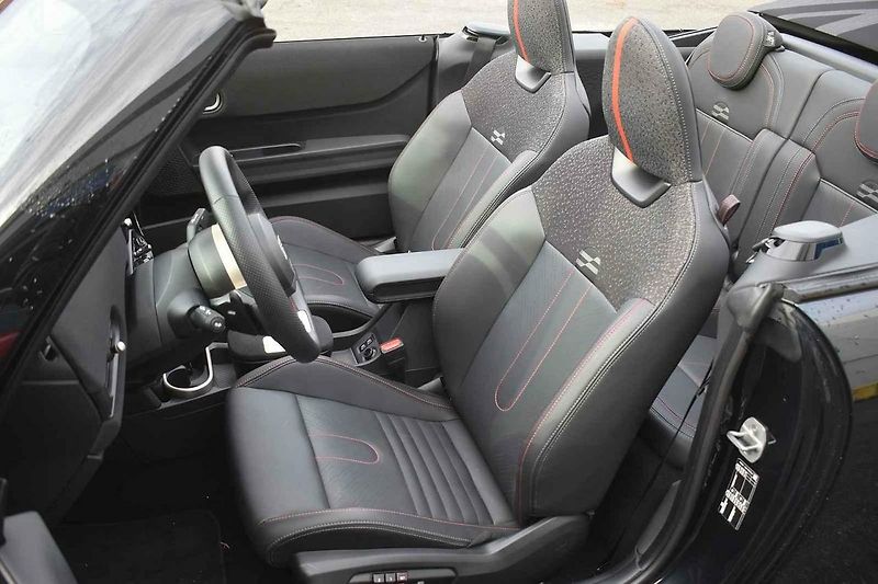 Mini Cabrio JWC v testu