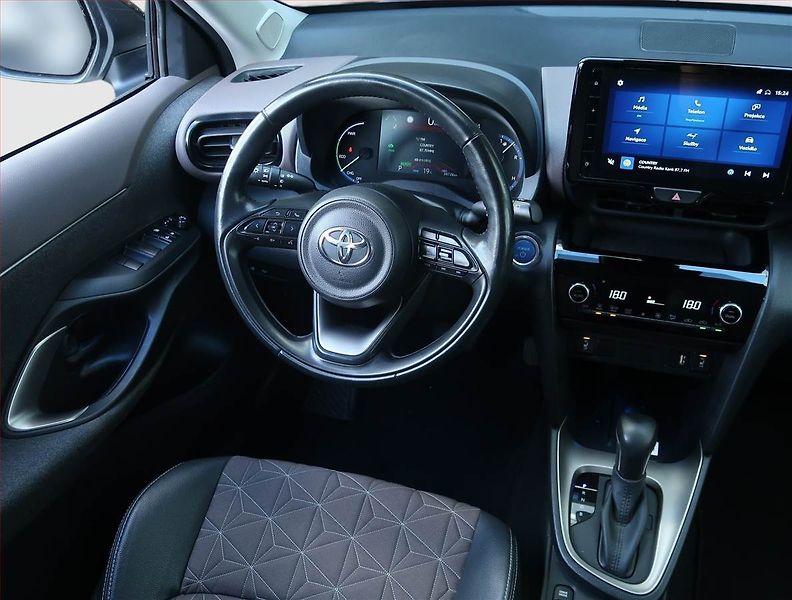 Toyota Yaris Cross (2022) 1.5 VVT-iE - fotka 7 z 21