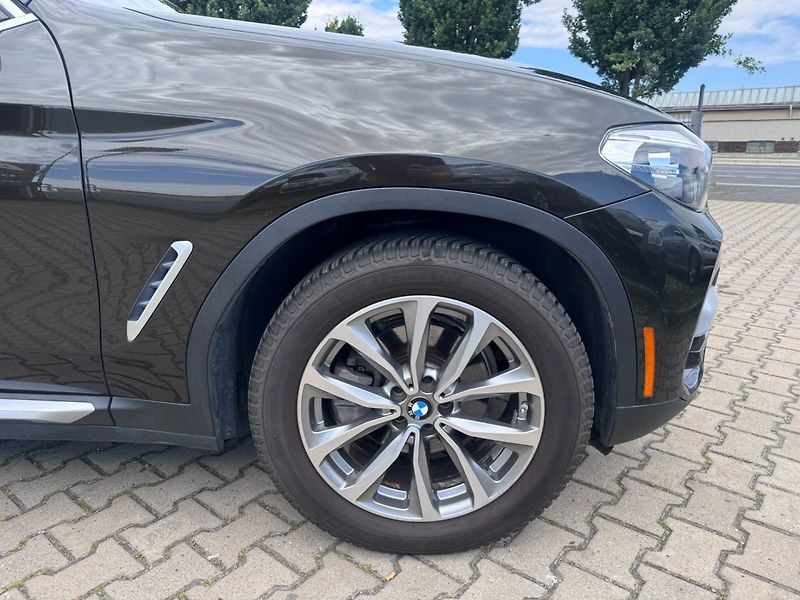 BMW X3 (2018) XDRIVE 2,0i 185 KW STK - fotka 17 z 46