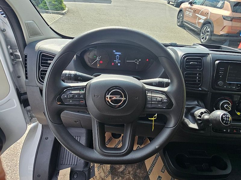 Opel Movano (2025) Van 3000 L2H1 2.2 CDTi 120k - fotka 3 z 13