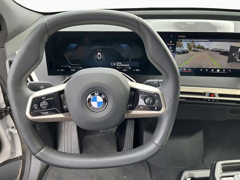 BMW iX xDrive45 Vzduch HuD 360 DA Pro - fotka 8 z 8
