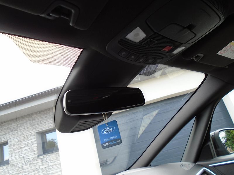 Ford S-MAX 2.5 Duratec FHEV ST-Line 140kW - fotka 30 z 46