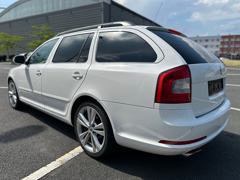 Škoda Octavia (2012) RS 2,0TDI 125kw DSG - fotka 5 z 32