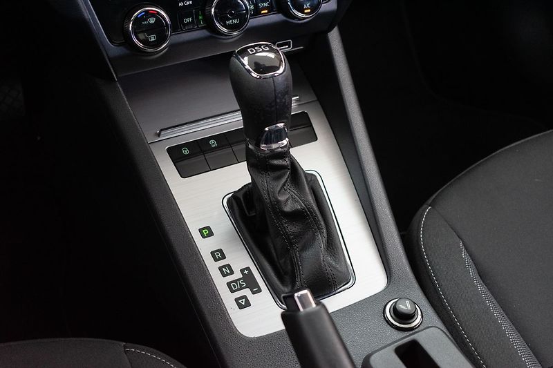 Škoda Octavia 1.6 TDI 85kW DSG*ACC*CAR-PLAY* - fotka 21 z 41