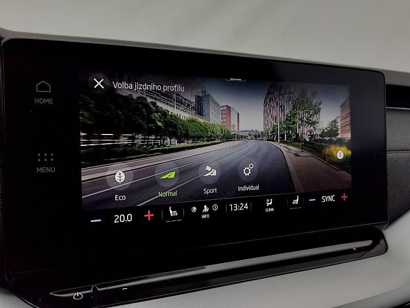 Škoda Octavia (2021) Combi Style 1,5 Tsi 110 Kw - fotka 14 z 35
