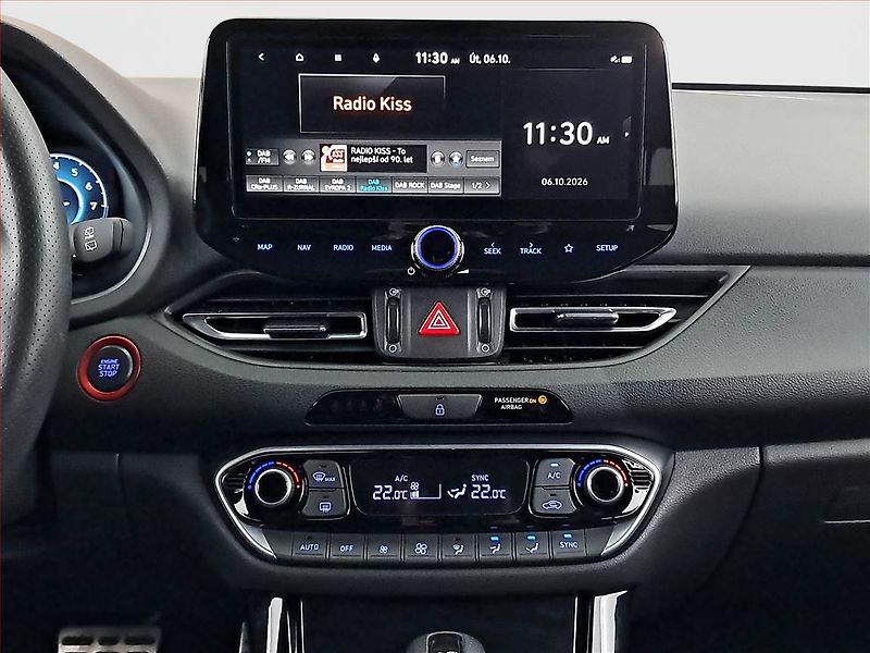 Hyundai i30 (2024) N-Line 1.5 T-GDI MHEV 48V - fotka 12 z 19