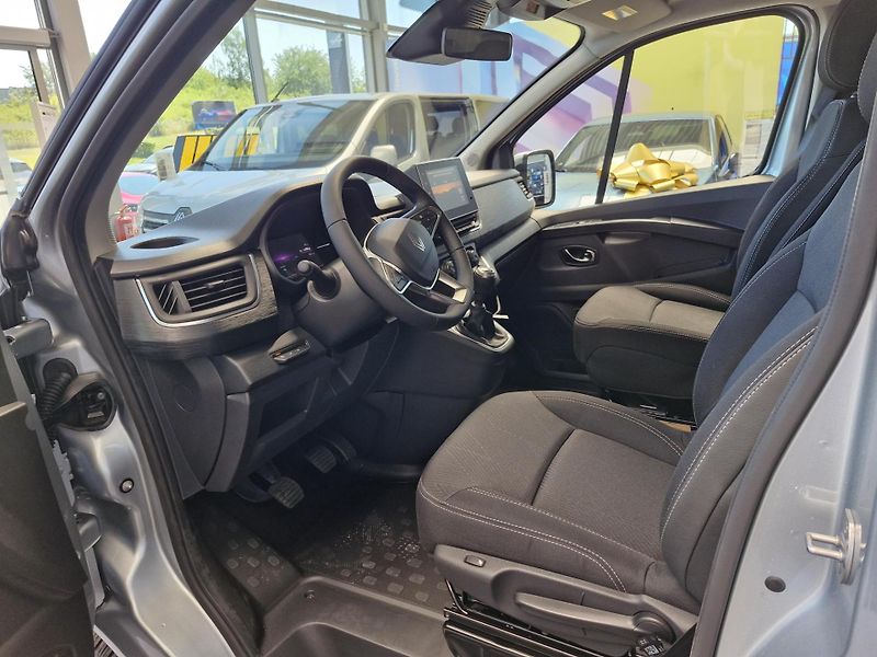 Renault Trafic (2026) L2 Equilibre 150k 8míst - fotka 13 z 19