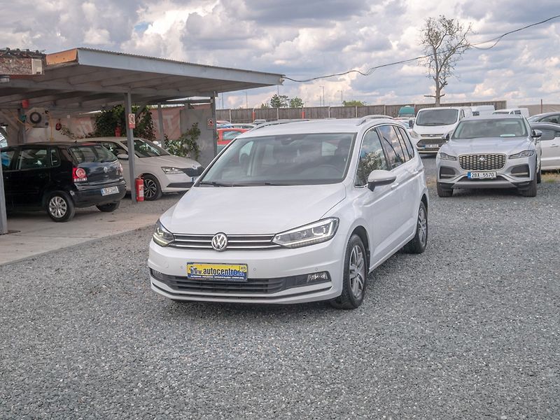 Volkswagen Touran (2019) ČR 1.5TSI 110KW DSG LED – NAVI - fotka 1 z 55
