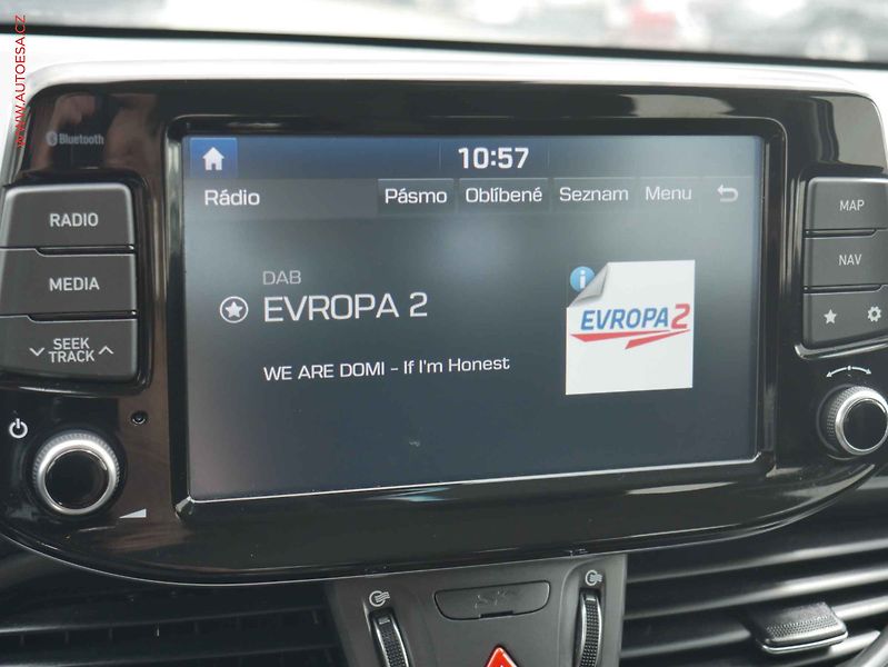 Hyundai i30 (2019) 1.4 T-GDi, ČR, AC, temp. - fotka 12 z 21