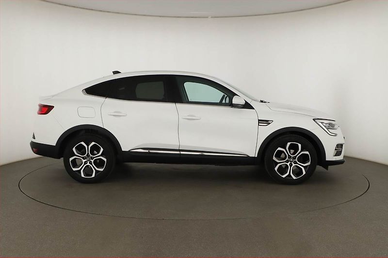 Renault Arkana (2021) 1.3 TCe, Automat, ČR,1.maj - fotka 6 z 19