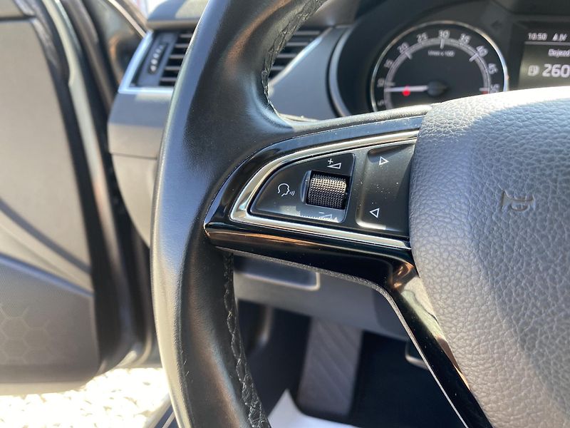 Škoda Octavia 1.6TDi 115PS DSG DPH REZERVACE - fotka 143 z 154