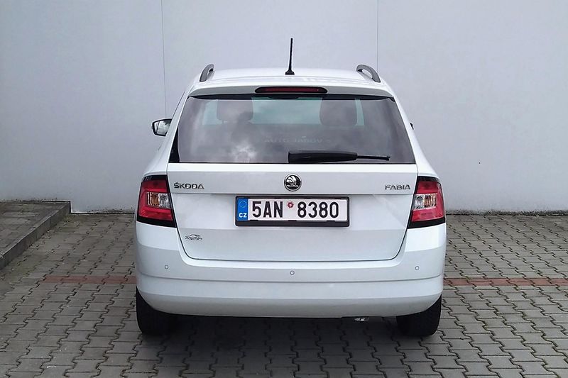 Škoda Fabia Combi Style 1.2 TSI 81 kW DSG - fotka 8 z 14