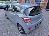 Hyundai i10 (2013) 1.2i 64 KW Klima FIFA Edice - náhled 8