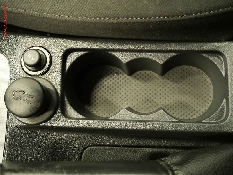 Škoda Octavia (2016) 1.6 TDI, ČR, servis.kniha, AC - fotka 18 z 19