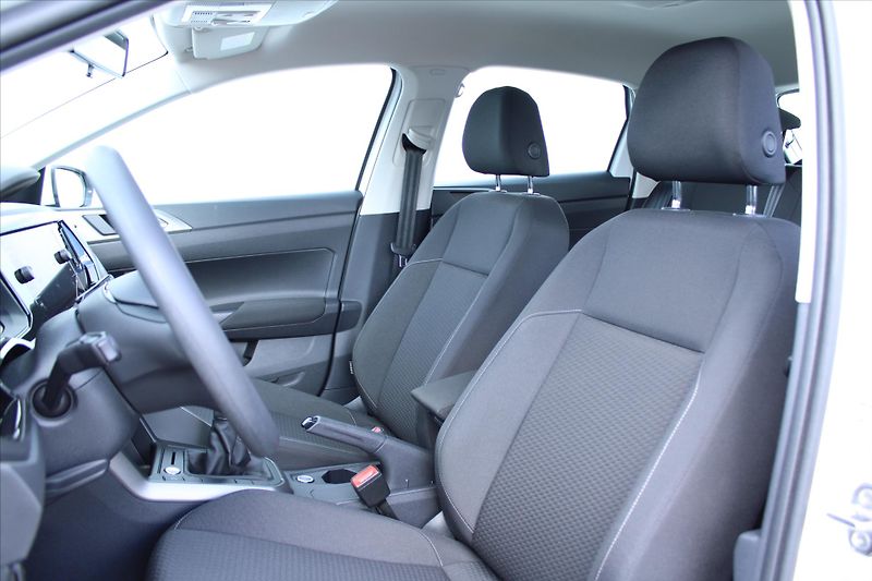 Volkswagen Polo 1.0TSI COMFORTLINE LED ČR - fotka 10 z 21