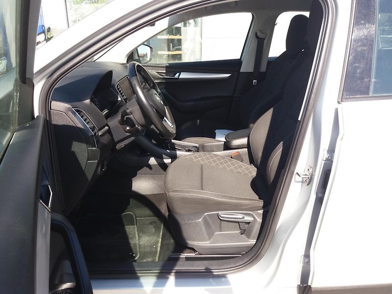 Škoda Karoq 1.6TDi,DSG,LED,NAVI.! - fotka 12 z 24