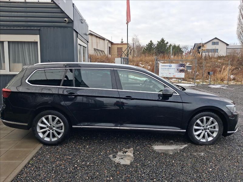 Volkswagen Passat 2,0 2.0TDi, metrix, DPH - fotka 8 z 19