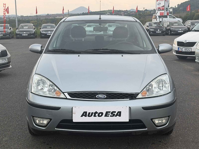 Ford Focus (2003) 1.6 16V, ČR, AC - fotka 2 z 15