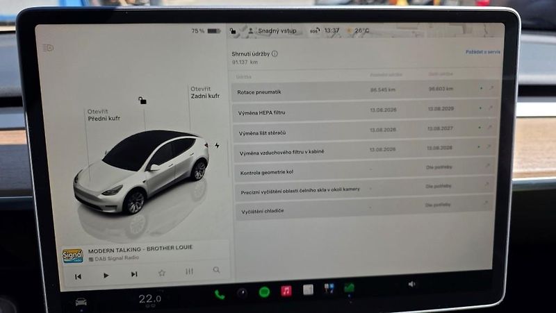 Tesla Model Y (2023) Long Range AWD DE SoH 92,4% - fotka 31 z 41