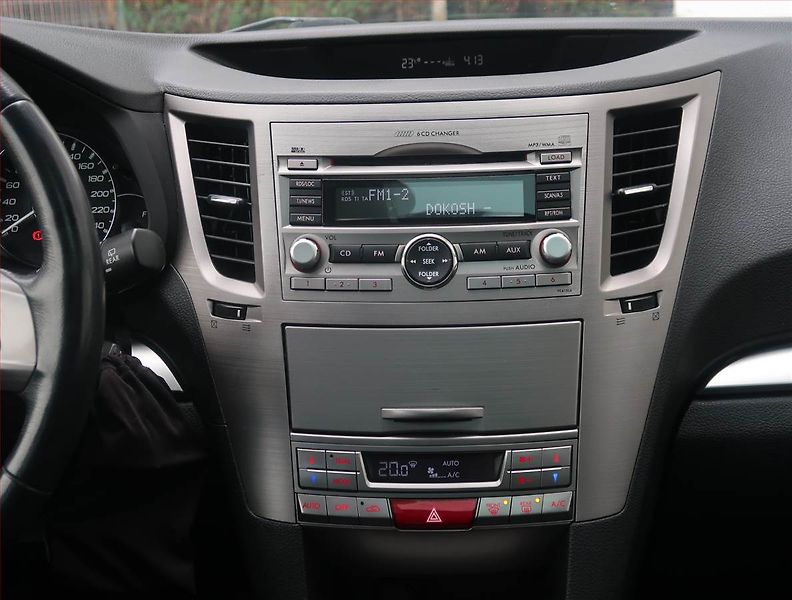 Subaru Outback (2012) 2.0 D, 4X4, Xenony, Tempomat - fotka 12 z 19