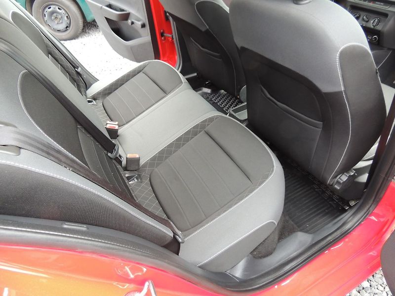 Škoda Fabia (2020) 1.0MPi,44kw,Amb,ČR,1.maj.TZ - fotka 17 z 40