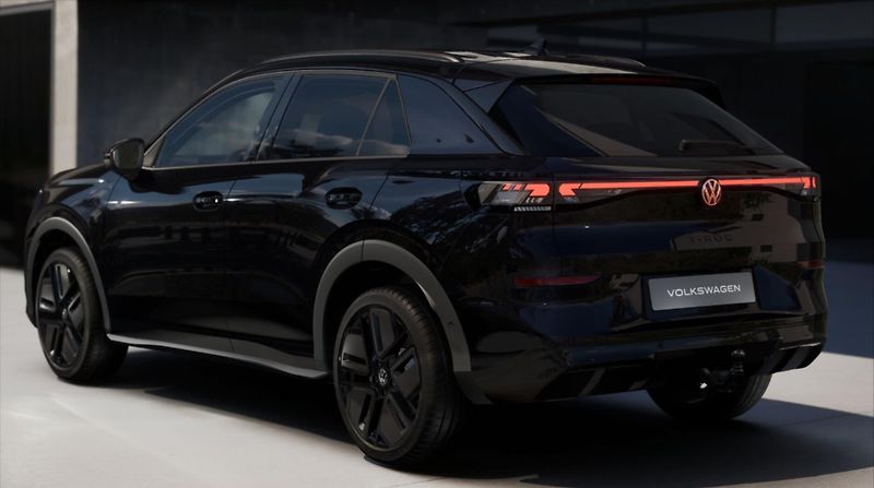 Volkswagen T-Roc (2026) 1,5 eTSI 110 kW 7DSG  R-Line - fotka 3 z 9
