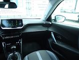 Peugeot 2008 (2020) Allure 1.2 PureTech, ČR,1.maj - náhled 8