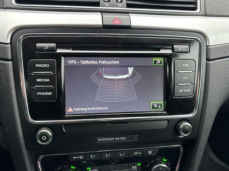 Škoda Superb AMBITION DSG - fotka 25 z 25
