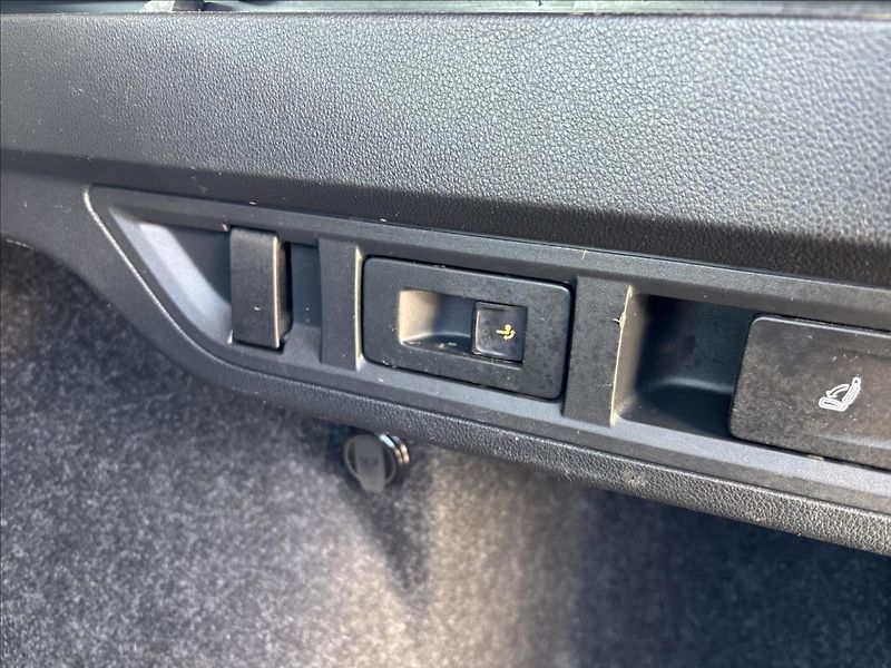 Škoda Octavia 1,5 TSI 110kW Ambition Combi - fotka 14 z 41