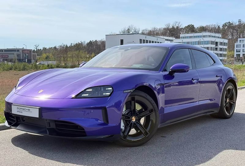 Porsche Taycan GTS Sport Turismo HuD 360 Inno - fotka 1 z 28