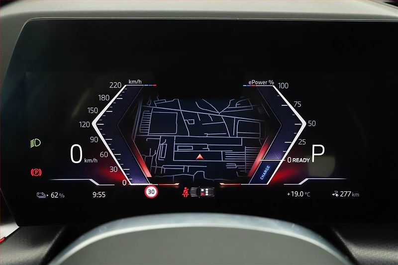 BMW iX (2023) xDrive30, SoH 100% - fotka 8 z 28
