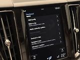 Volvo XC60 B4 AWD MOMENTUM PRO REZERVACE - náhled 37