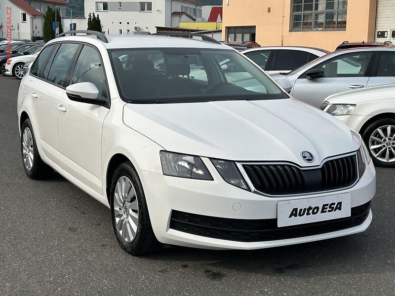 Škoda Octavia (2017) 1.6 TDi, ČR, Ambition, AC - fotografie inzerátu