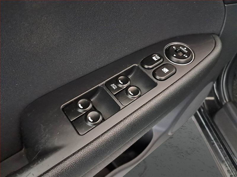 Hyundai i30 (2008) 1.4 CVVT, nová STK - fotka 15 z 15
