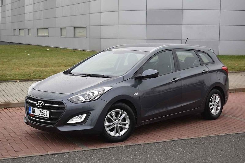 Otestovali jsme Hyundai i30 kombi minulé generaci se zážehovou šestnáctistovkou