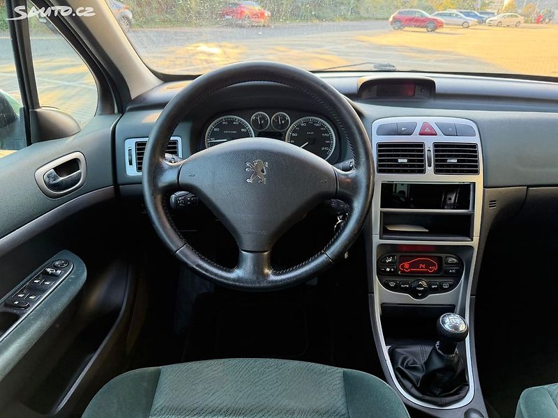 Peugeot 307 (2004) 1.6i, 80kw Nová STK - fotka 17 z 21