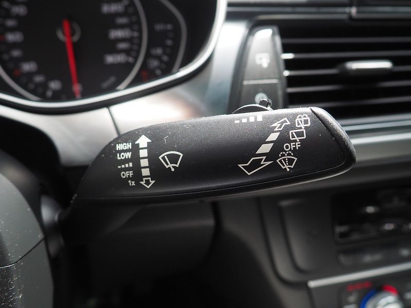 Audi A6 (2013) Avant 3.0 TDI, 150 kW - fotka 29 z 41
