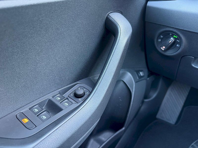 Škoda Karoq (2023) 1.5 TSI 110kW DSG Style - fotka 10 z 35