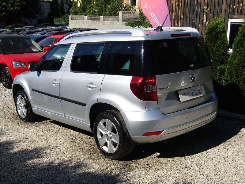 Škoda Yeti (2014) 1.6 TDI 77kW DSG - fotka 5 z 38