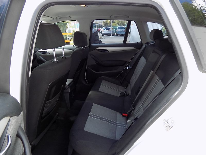 BMW X1 (2012) 18d/xDrive/Bi-xenon/ČR/ - fotka 9 z 35