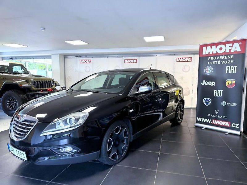 Lancia Delta (2014) 1.4 T 120k Gold - fotka 3 z 16